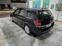 Usado Opel Astra 90 HP (66 kW) 2008 Sedan