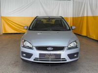 Usado Ford Focus Trend 90 HP (66 kW) 2007 Cinza Carrinha
