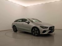 Usado Mercedes CLA200 150 HP (110 kW) 2025 Cinzento