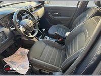 Usado Dacia Duster Prestige 115 HP (84 kW) 2021 Cinza SUV