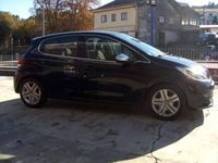 usado Peugeot 208 1.6 e-HDI