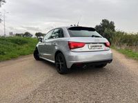 Usado Audi A1 Sportback 90 HP (66 kW) 2016 Cinza prata Citadino