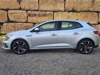 Usado Renault Mégane IV Intens 115 HP (84 kW) 2022 Cinza Citadino