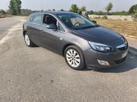 Usado Opel Astra 125 HP (91 kW) 2010 Sedan