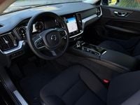 Usado Volvo V60 340 HP (250 kW) 2021 Preto Carrinha