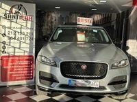 Usado Jaguar F-Pace Portfolio 180 HP (132 kW) 2017 Cinza SUV