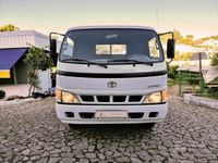 Usado Toyota Dyna 147 HP (108 kW) 2006 Branco Pickup