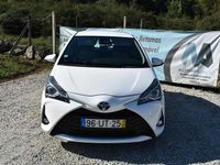 Usado Toyota Yaris Comfort 90 HP (66 kW) 2018 Branco