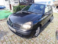 Usado Renault Clio II Authentique 60 HP (44 kW) 2002 Preto
