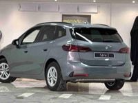 Novo BMW 225 Performance 136 HP (100 kW) 2025 Cinzento Monovolume