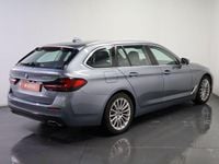 Usado BMW 530 Luxury Line 292 HP (214 kW) 2021 Cinza Carrinha