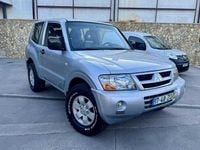 Usado Mitsubishi Pajero 165 HP (121 kW) 2005 Cinzento SUV