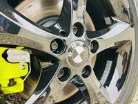 Usado BMW 123 Sport Line 204 HP (150 kW) 2007 Cinzento platina Citadino