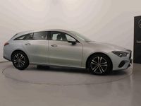 Usado Mercedes CLA180 116 HP (85 kW) 2024 Outra Sedan