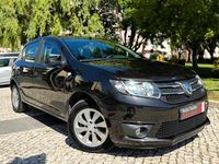 Usado Dacia Sandero Comfort 90 HP (66 kW) 2015 Preto Citadino
