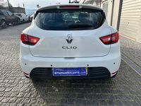 Usado Renault Clio IV Zen 90 HP (66 kW) 2018 Branco