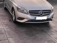 Usado Mercedes A180 109 HP (80 kW) 2016 Cinzento Citadino