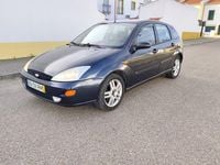 Usado Ford Focus 90 HP (66 kW) 2001 Sedan