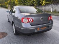 Usado VW Passat Highline 140 HP (102 kW) 2005 Sedan