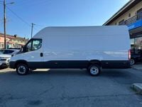 Usado Iveco Daily 156 HP (114 kW) 2023 Branco Sedan