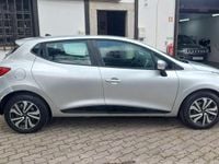 Usado Renault Clio IV Zen 90 HP (66 kW) 2013 Cinza