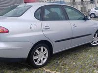 Usado Seat Cordoba 101 HP (74 kW) 2006 Cinzento Sedan