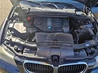 Usado BMW 318 143 HP (105 kW) 2012 Preto Carrinha