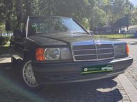 Usado Mercedes 190 107 HP (78 kW) 1992 Cinzento Sedan