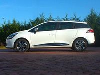 Usado Renault Clio IV 90 HP (66 kW) 2015 Branco Carrinha