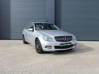 Usado Mercedes C250 Avantgarde 204 HP (150 kW) 2008 Cinza prata Sedan
