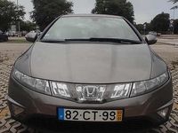 Usado Honda Civic 83 HP (61 kW) 2007 Cinzento Citadino