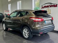 Usado Nissan Qashqai Premium Edition 109 HP (80 kW) 2014 Castanho SUV