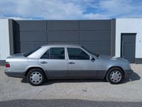 Usado Mercedes E200 136 HP (100 kW) 1994 Sedan