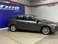 Usado Ford Focus 120 HP (88 kW) 2016 Cinzento Sedan