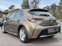 Usado Toyota Corolla Comfort 122 HP (89 kW) 2021 Cinza Sedan