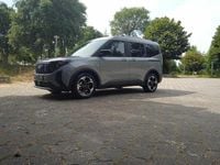 Usado Ford Tourneo Courier 125 HP (91 kW) 2025 Cinzento Monovolume