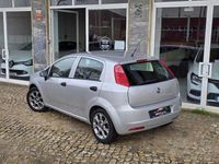 Usado Fiat Punto Easy 69 HP (50 kW) 2018 Cinza Citadino