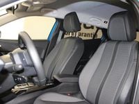 Usado Peugeot e-2008 Allure 100 kW (136 HP) 2021 Azul SUV