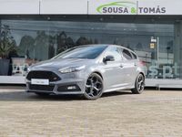 Usado Ford Focus ST 185 HP (136 kW) 2015 Cinzento