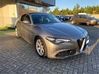 Usado Alfa Romeo Giulia Super 180 HP (132 kW) 2019 Cinzento Sedan