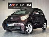 Usado Toyota iQ 68 HP (50 kW) 2009 Vermelho Citadino