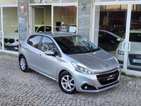 Usado Peugeot 208 Style 100 HP (73 kW) 2015 Cinzento Citadino