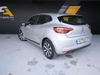 Usado Renault Clio V Equilibre 100 HP (73 kW) 2022 Cinza