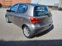 usado Toyota Yaris 1.3 VVT.i 16v 85.000KM