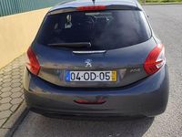 Usado Peugeot 208 81 HP (59 kW) 2013 Citadino