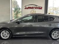 Usado Ford Focus Titanium 120 HP (88 kW) 2019 Cinza antracite
