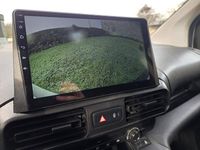 Usado Peugeot Partner Premium 102 HP (75 kW) 2020 Branco Monovolume