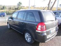 Usado Opel Zafira 125 HP (91 kW) 2013 Cinzento Monovolume