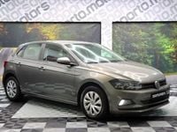 Usado VW Polo Comfortline 90 HP (66 kW) 2018 Cinza Citadino