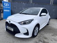Usado Toyota Yaris Hybrid Comfort 115 HP (84 kW) 2021 Branco